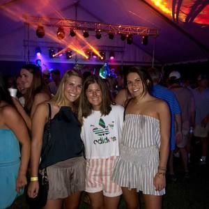 Meet your Posher, Alli